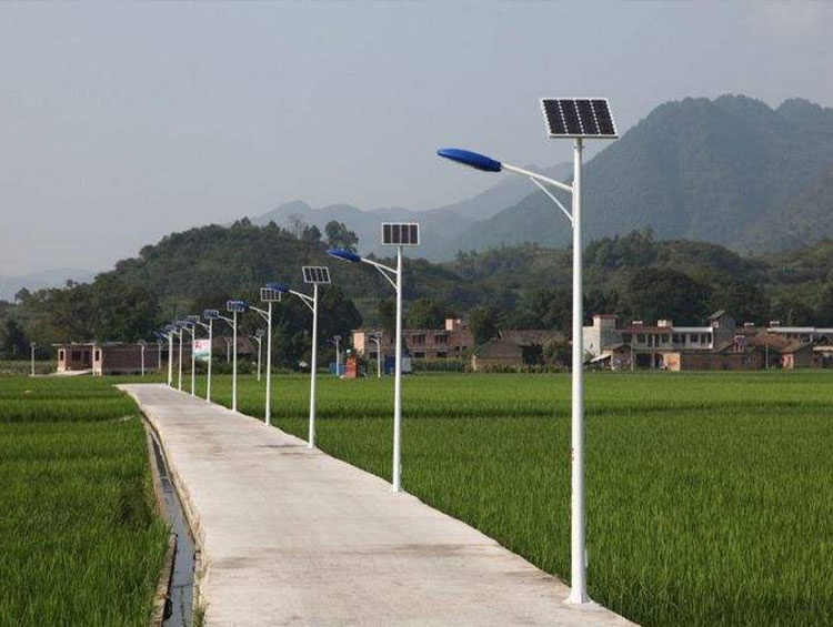 新农村【太阳能路灯】的选择方案
